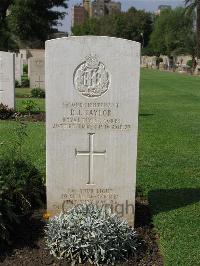 Cairo War Memorial Cemetery - Taylor, Douglas John